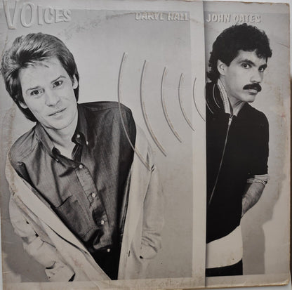 Daryl Hall & John Oates : Voices (LP, Album, Gol)