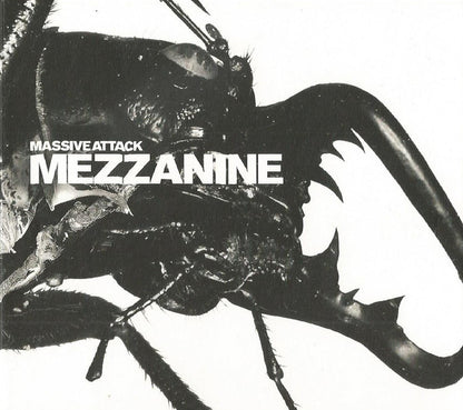 Massive Attack : Mezzanine (CD, Album, RE, RM, Bla + CD, Bla + Dlx, 20t)