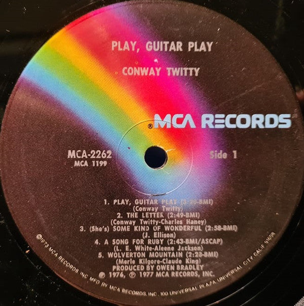 Conway Twitty : Play, Guitar Play (LP, Album, Glo)