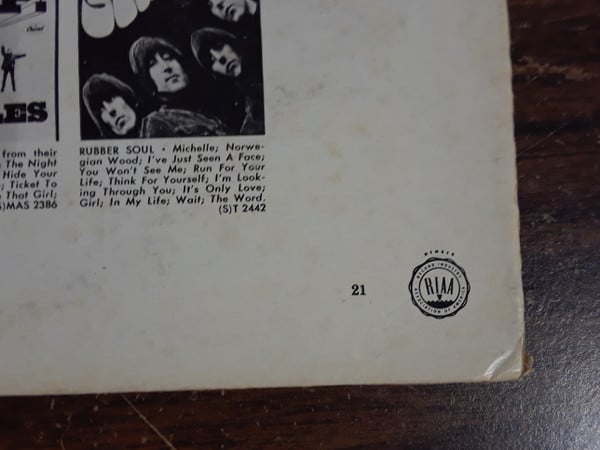 The Beatles : Yesterday And Today (LP, Album, Comp, RE, Scr)