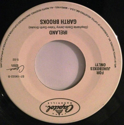 Garth Brooks : Beaches Of Cheyenne / Ireland (7", Jukebox, Spe)