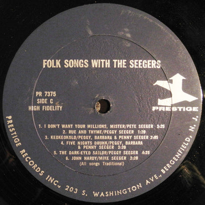 Pete Seeger / Peggy Seeger / Mike Seeger : Folk Songs With The Seegers (2xLP, Album, Comp)