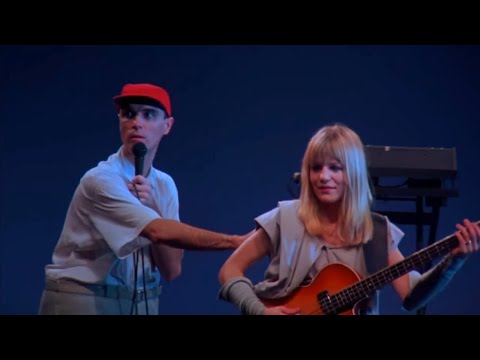 Talking Heads - Take Me To The River (Stop Making Sense)